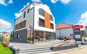 Noclegijarocin Bed & Breakfast