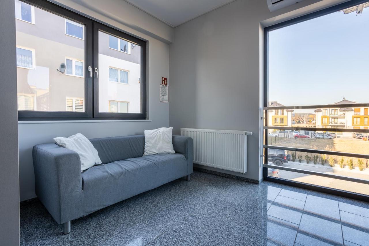Noclegijarocin Bed & Breakfast Екстер'єр фото